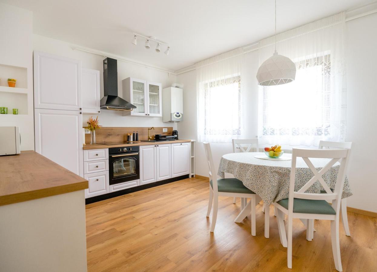 Tonka Apartment Pula Extérieur photo
