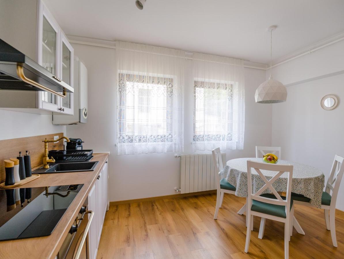 Tonka Apartment Pula Extérieur photo